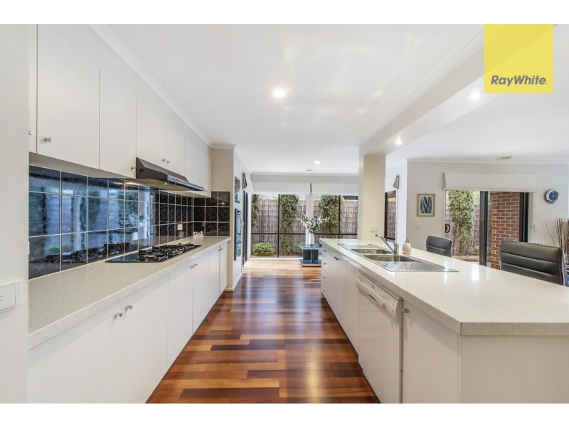 5 Paisley Court, Gowanbrae VIC 3043