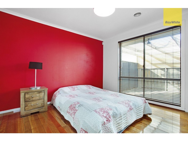 8 Kiev Walk, Delahey VIC 3037