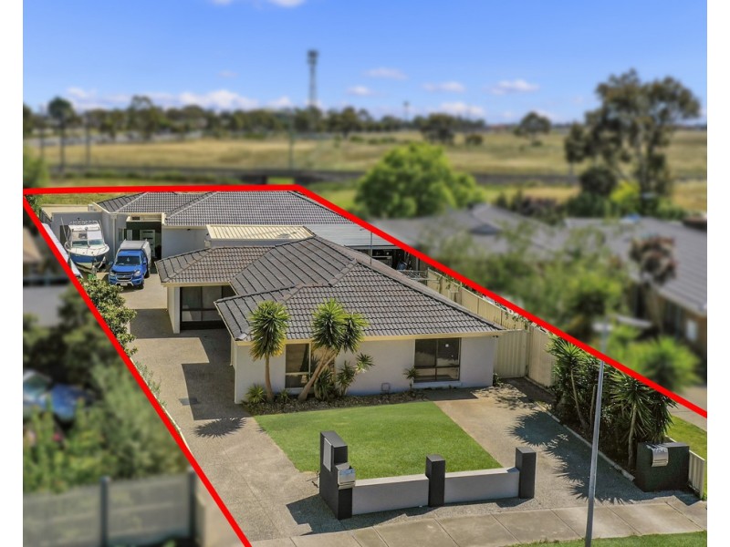 1/37 Carbine Way, Keilor Downs VIC 3038