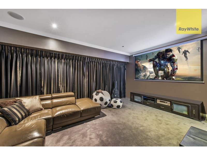 29 Coogee Drive, Taylors Hill VIC 3037