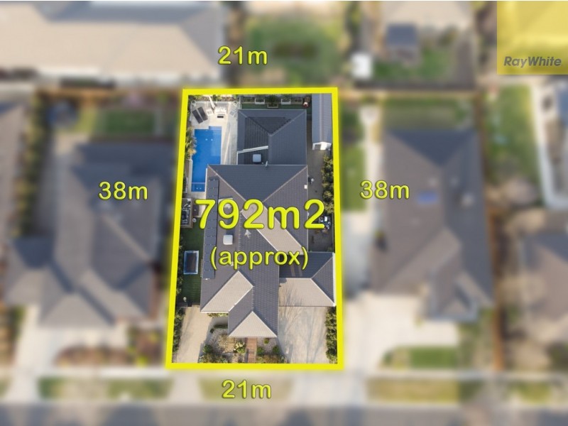 29 Coogee Drive, Taylors Hill VIC 3037