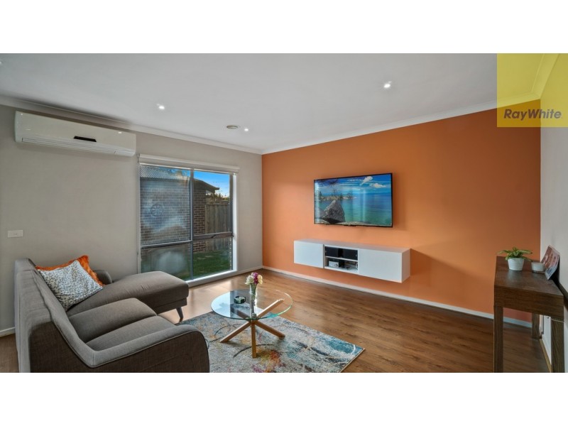 2 Hobart Way, Taylors Hill VIC 3037