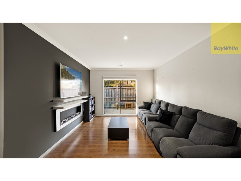 2 Hobart Way, Taylors Hill VIC 3037