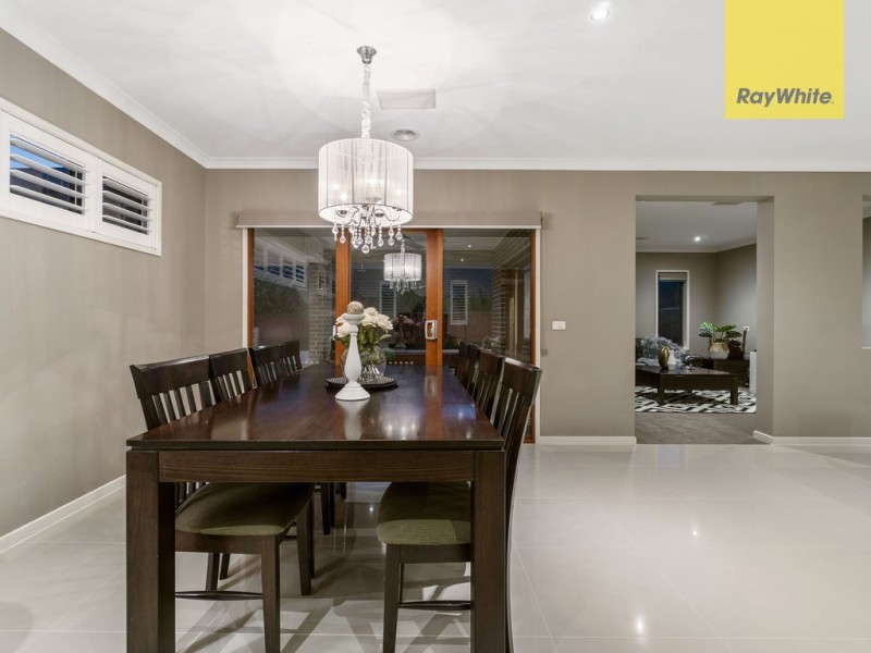 23 The Esplanade, Taylors Hill VIC 3037