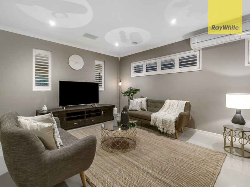 23 The Esplanade, Taylors Hill VIC 3037