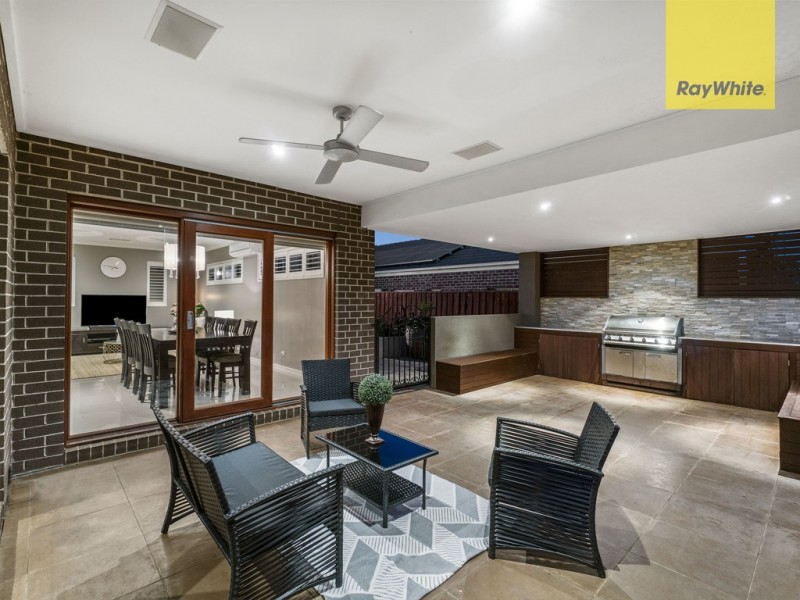 23 The Esplanade, Taylors Hill VIC 3037