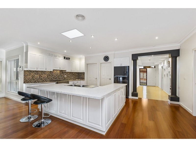 26 Langmore Drive, Hillside VIC 3037