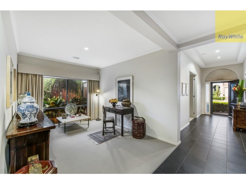 7 Mulwala Place, Taylors Hill VIC 3037