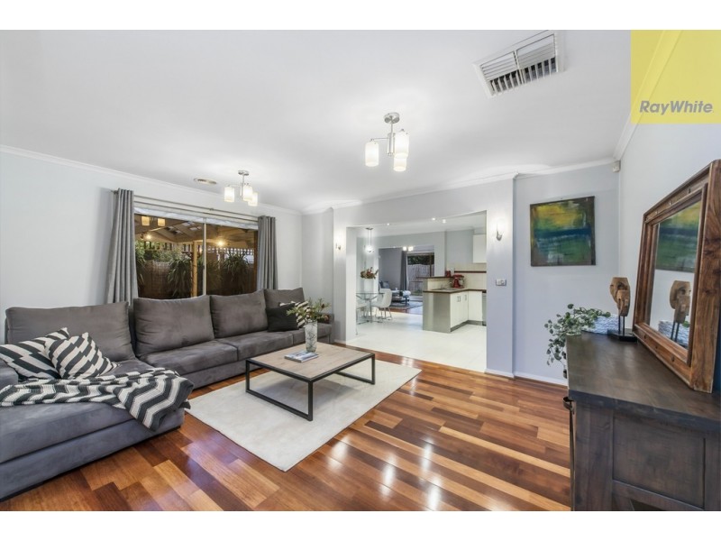 26 Lalwinya Street, Delahey VIC 3037