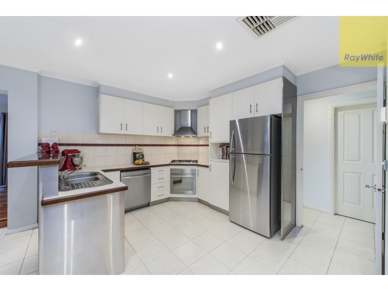 26 Lalwinya Street, Delahey VIC 3037