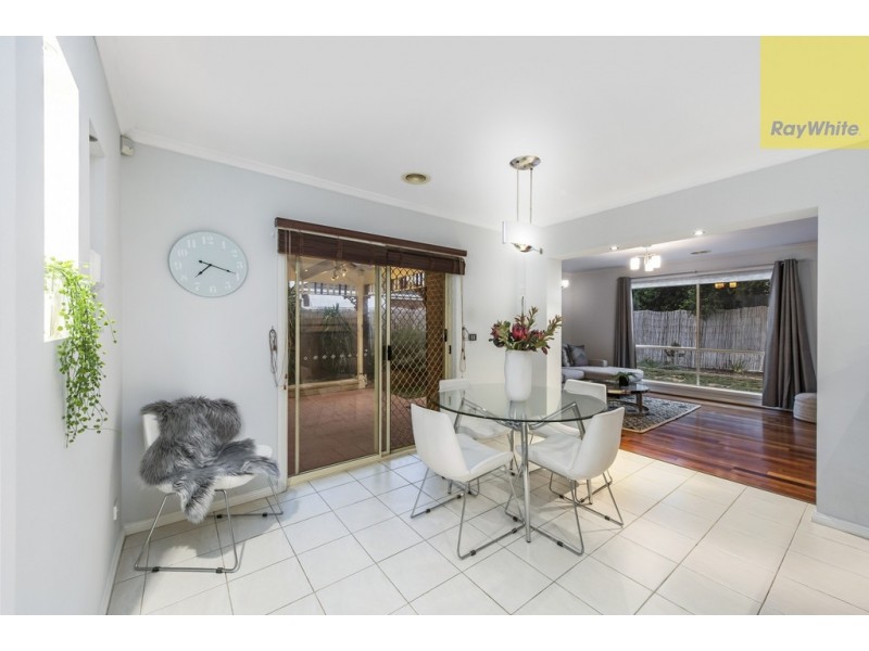 26 Lalwinya Street, Delahey VIC 3037