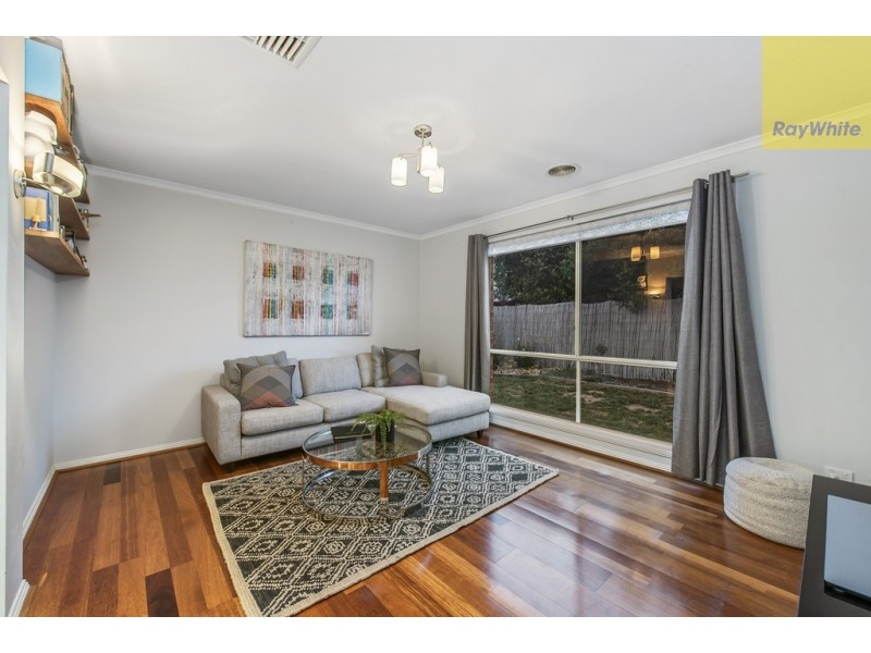 26 Lalwinya Street, Delahey VIC 3037