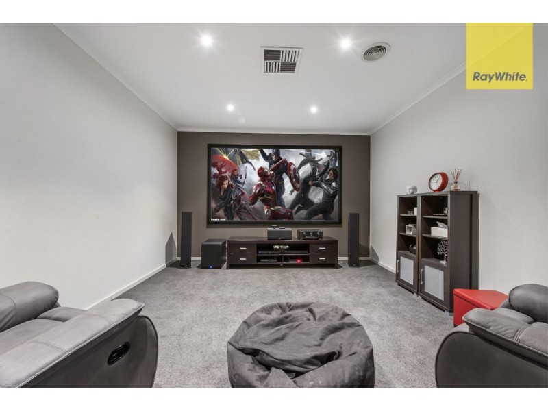 30 Ultimo Walk, Taylors Hill VIC 3037