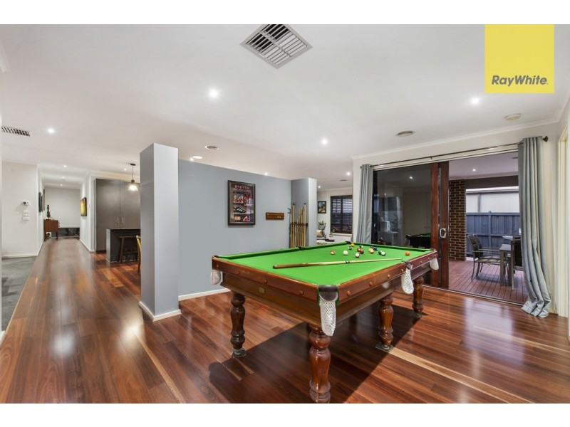 30 Ultimo Walk, Taylors Hill VIC 3037