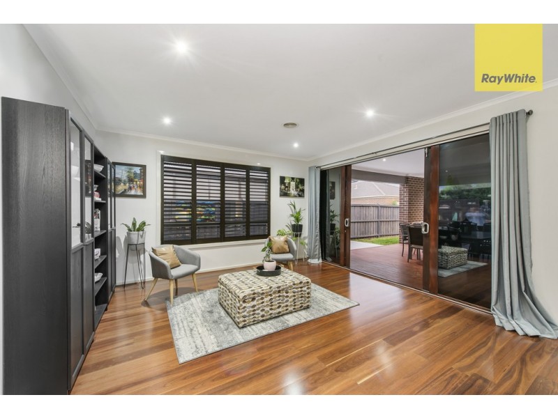30 Ultimo Walk, Taylors Hill VIC 3037