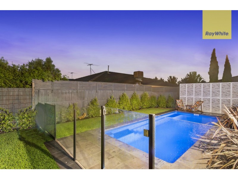 30 Ultimo Walk, Taylors Hill VIC 3037