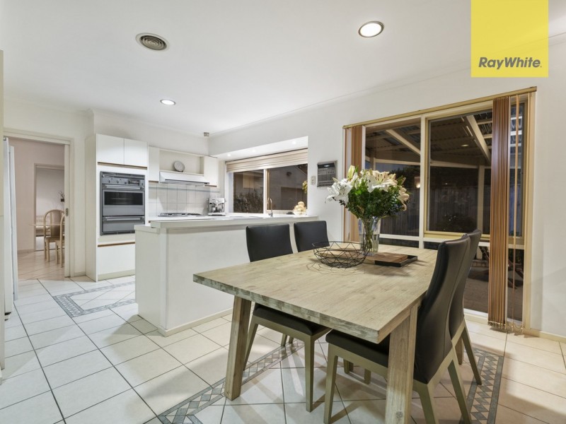 3 Turin Place, Taylors Lakes VIC 3038