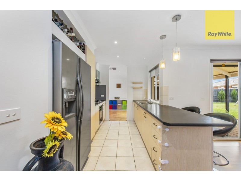 2 Rebecca Court, Hillside VIC 3037