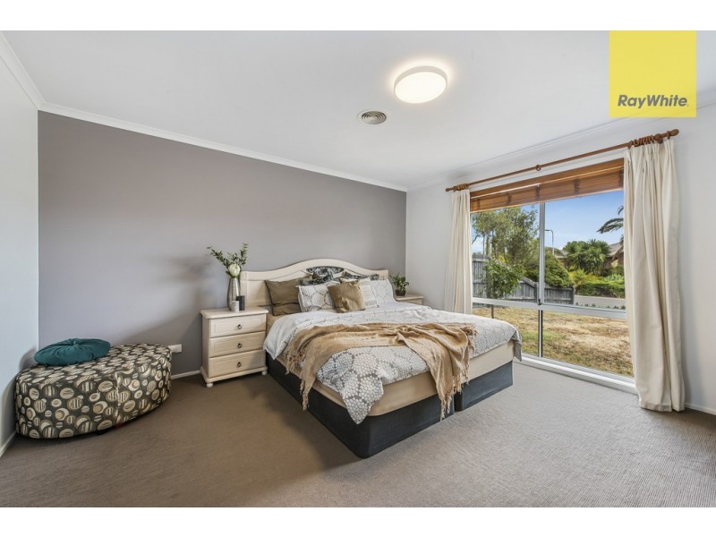 2 Rebecca Court, Hillside VIC 3037