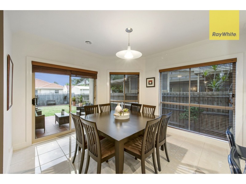 2 Tambo Crescent, Taylors Hill VIC 3037