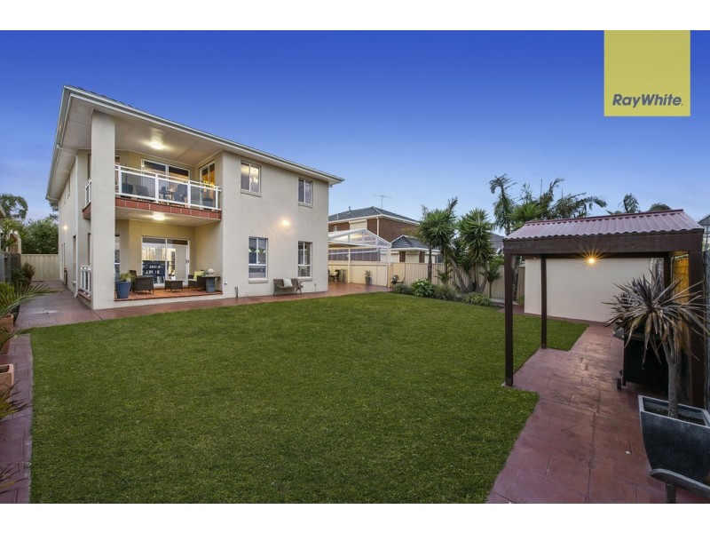 2 Tambo Crescent, Taylors Hill VIC 3037