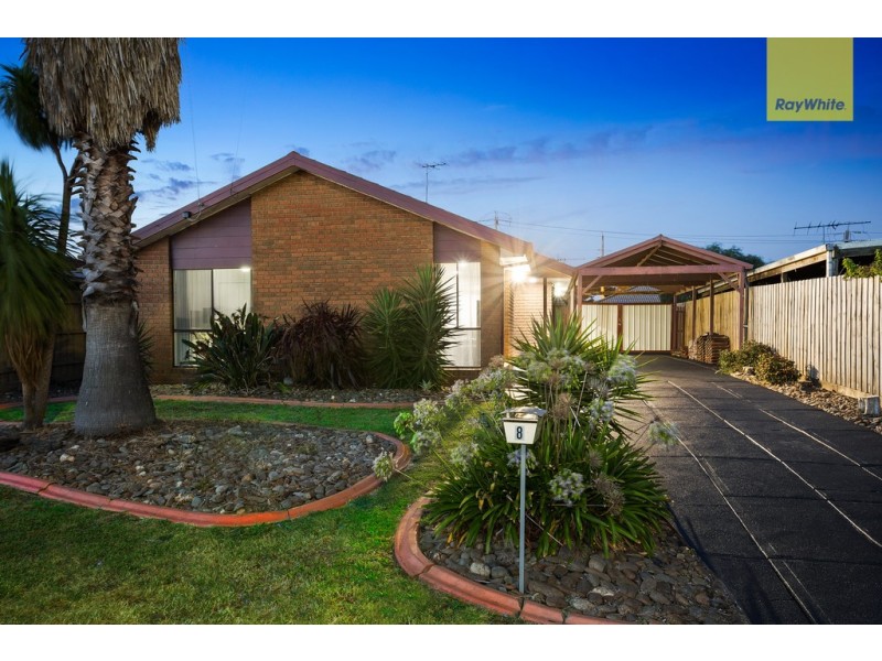 8 Kingfisher Court, Kings Park VIC 3021