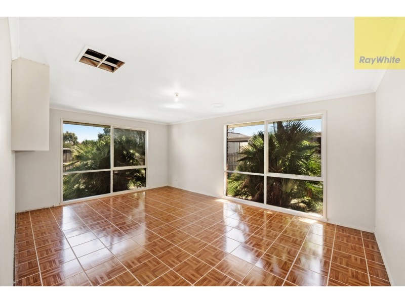 14 Chircop Close, Sydenham VIC 3037