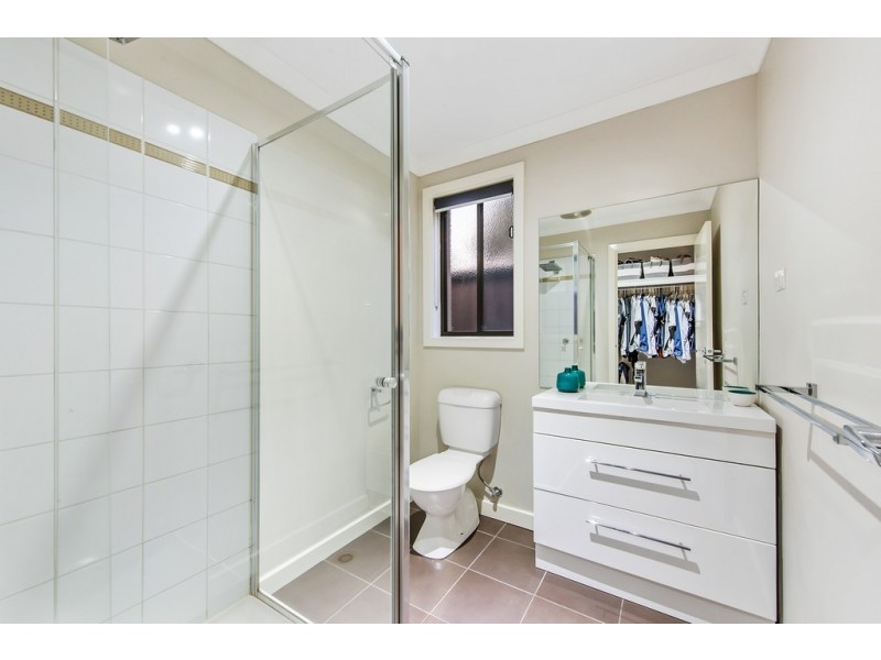 3 Weigall Close, Caroline Springs VIC 3023