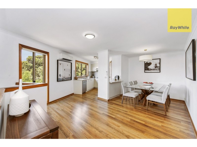 2/48 Moorna Drive, Airport West VIC 3042