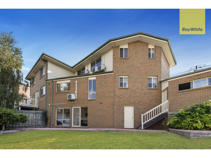 2/48 Moorna Drive, Airport West VIC 3042