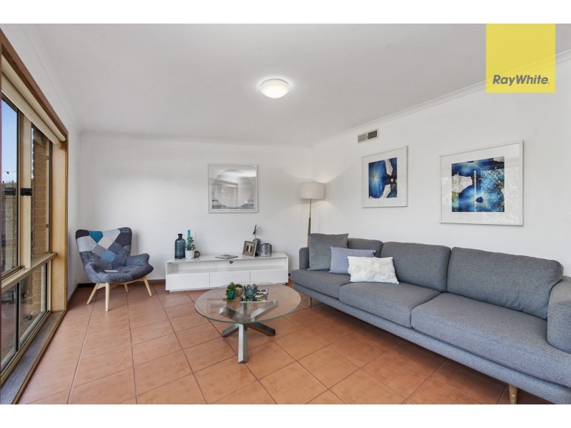 2/48 Moorna Drive, Airport West VIC 3042