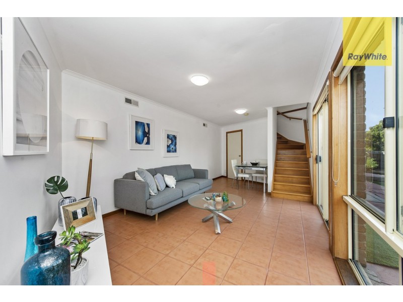 2/48 Moorna Drive, Airport West VIC 3042