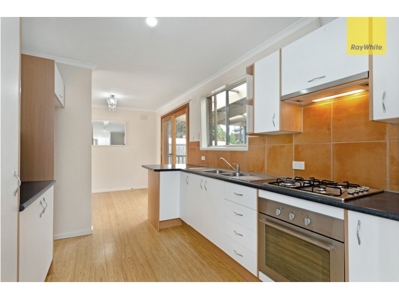 10 Edgeware Close, Kealba VIC 3021