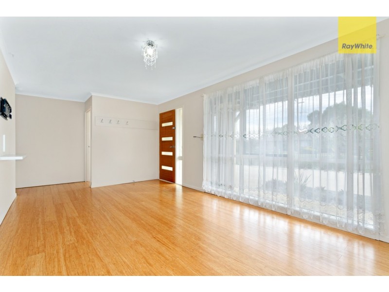 10 Edgeware Close, Kealba VIC 3021