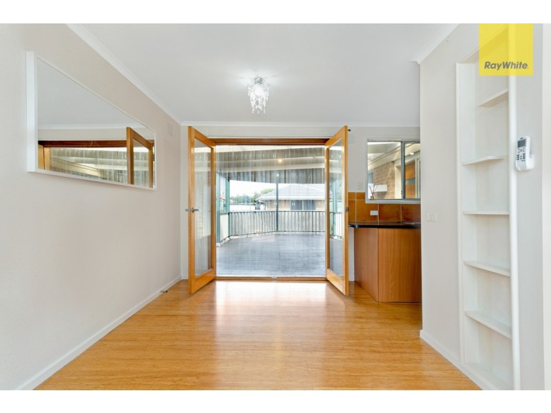 10 Edgeware Close, Kealba VIC 3021
