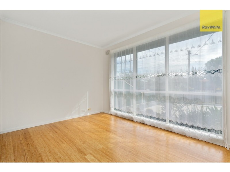 10 Edgeware Close, Kealba VIC 3021