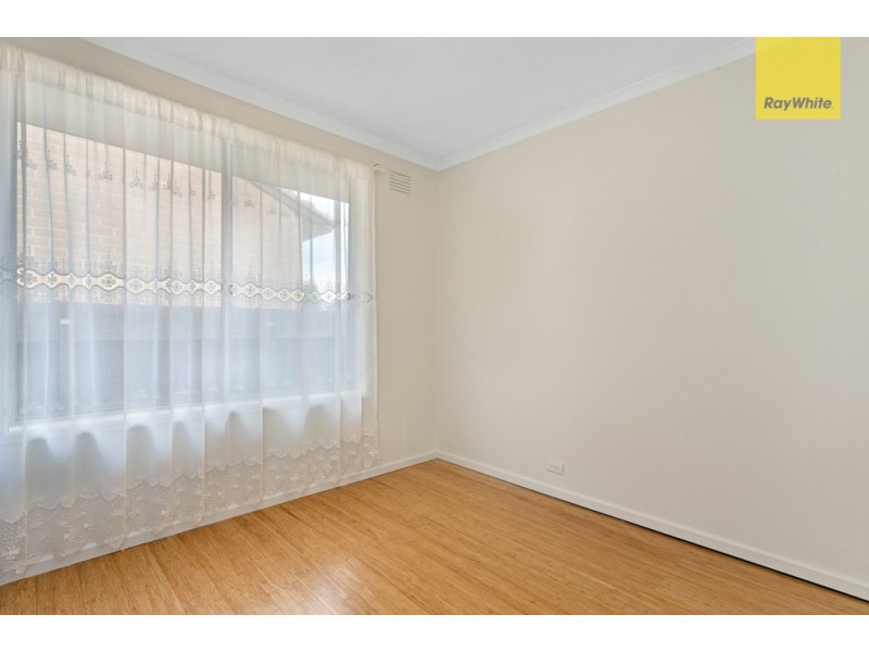 10 Edgeware Close, Kealba VIC 3021