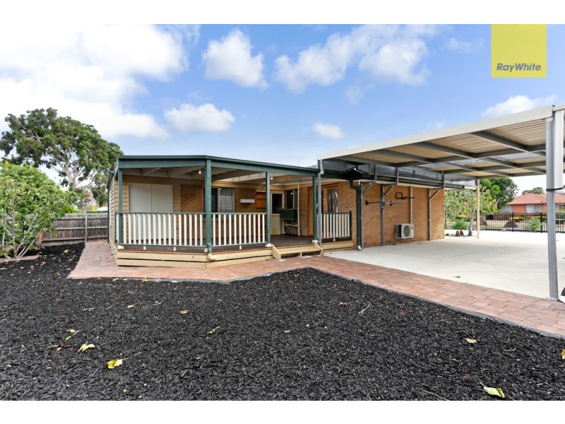 10 Edgeware Close, Kealba VIC 3021