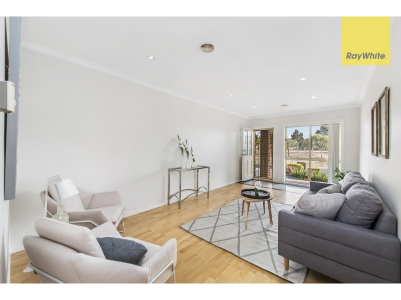 2B Orchid Square, Sydenham VIC 3037