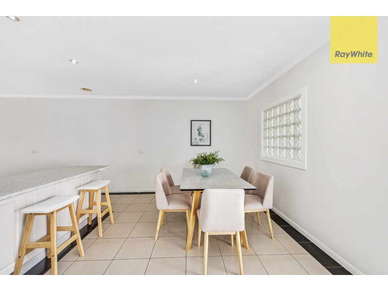 2B Orchid Square, Sydenham VIC 3037