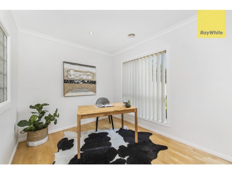 2B Orchid Square, Sydenham VIC 3037