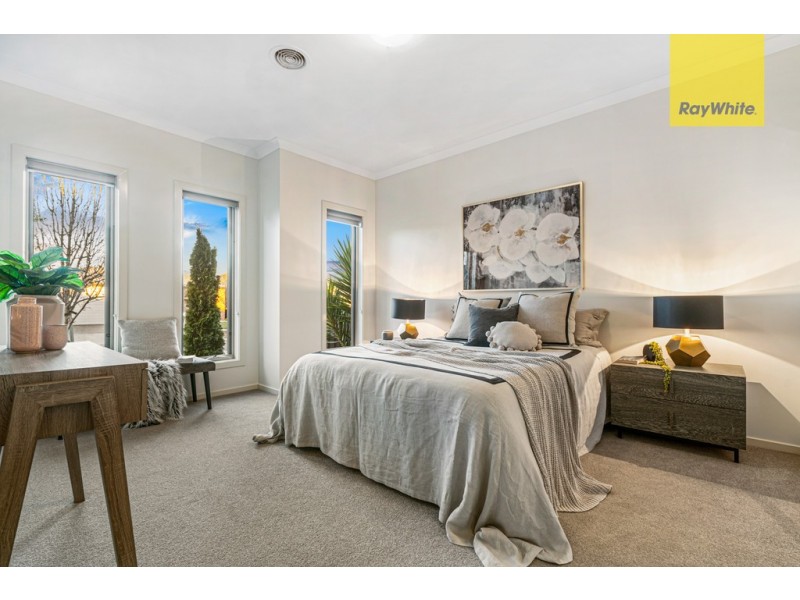 7 Devonport Court, Taylors Hill VIC 3037