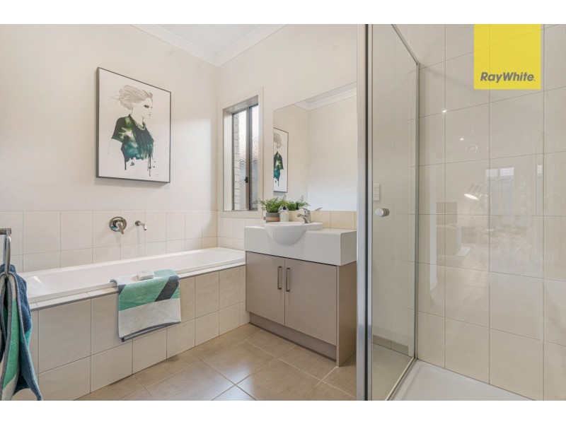 7 Devonport Court, Taylors Hill VIC 3037