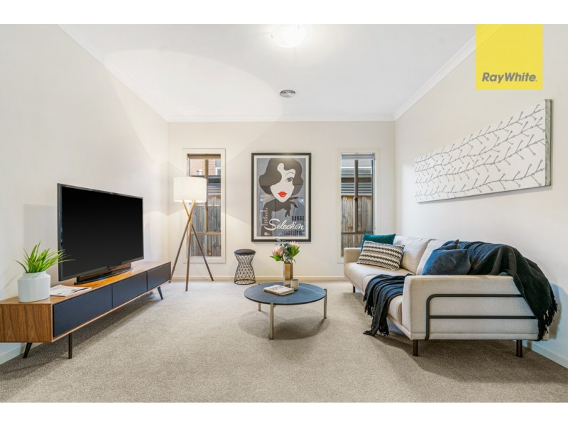 7 Devonport Court, Taylors Hill VIC 3037