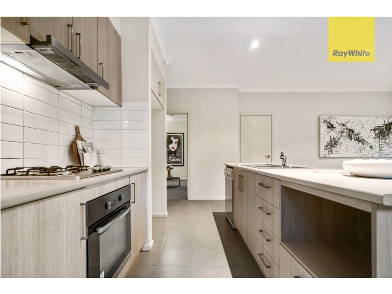 7 Devonport Court, Taylors Hill VIC 3037