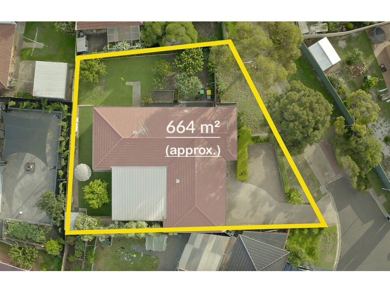8 Green Close, Delahey VIC 3037