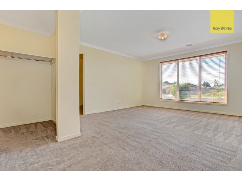 40 Beattys Road, Hillside VIC 3037