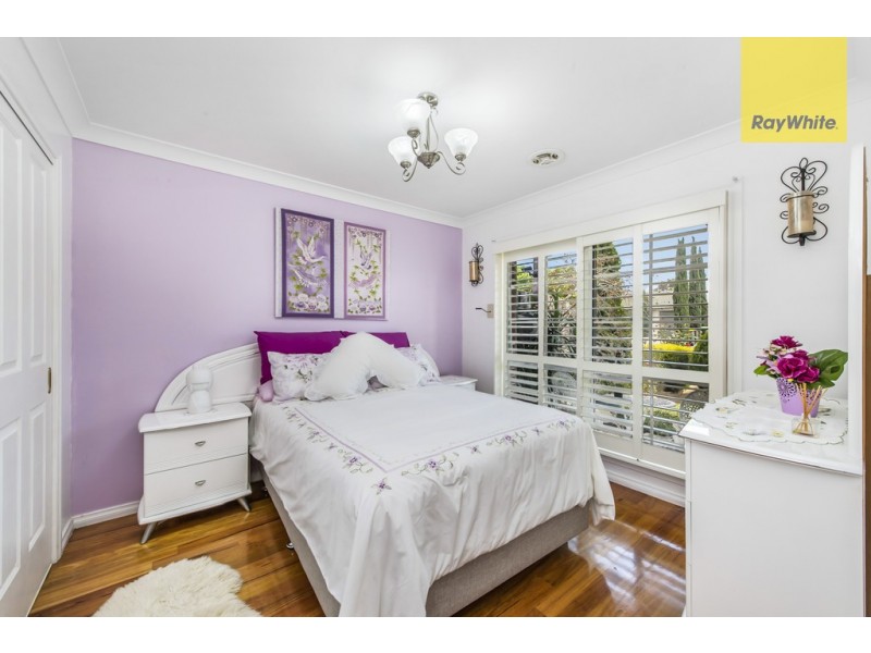 1/2 Serrata Court, Hillside VIC 3037