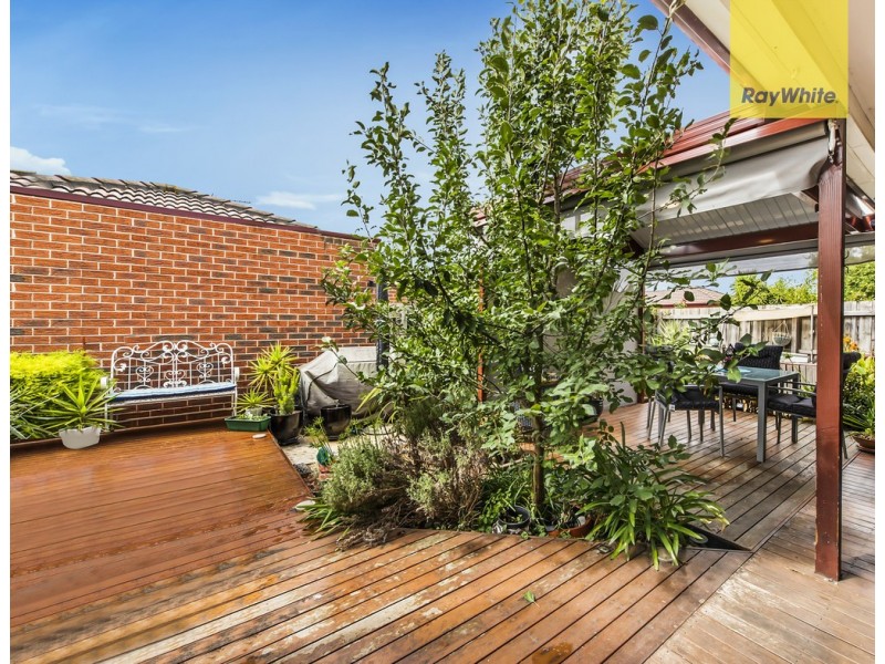 1/2 Serrata Court, Hillside VIC 3037