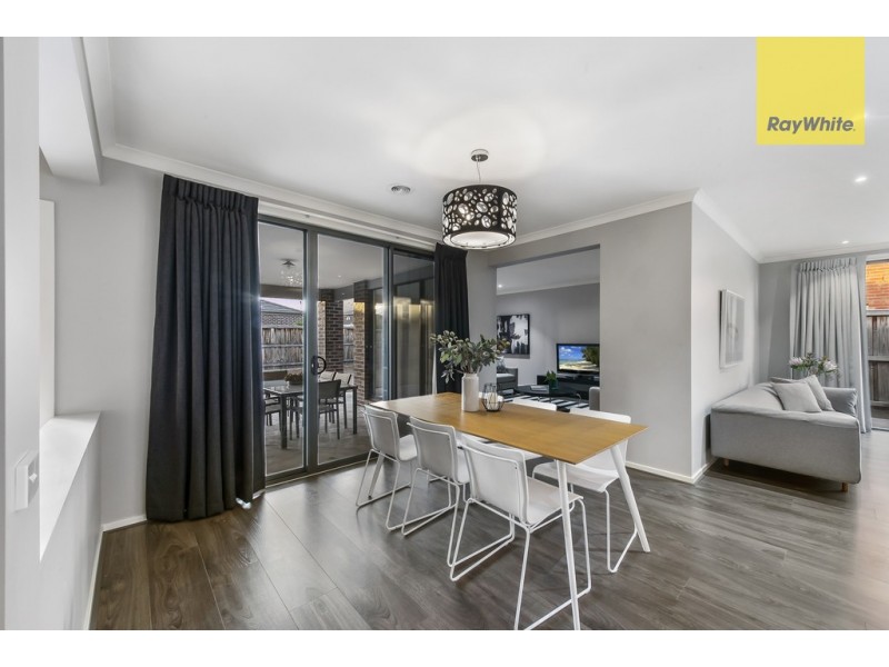 12 Balerno Way, Taylors Hill VIC 3037